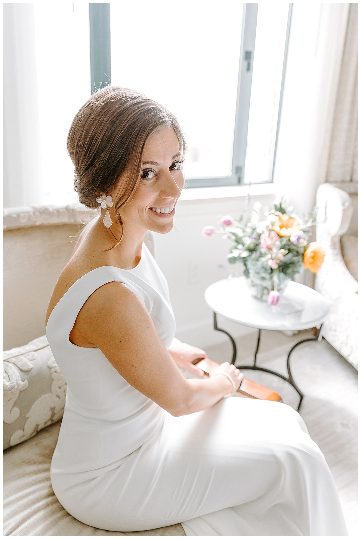 charleston bride spring time wedding at Cannon Green